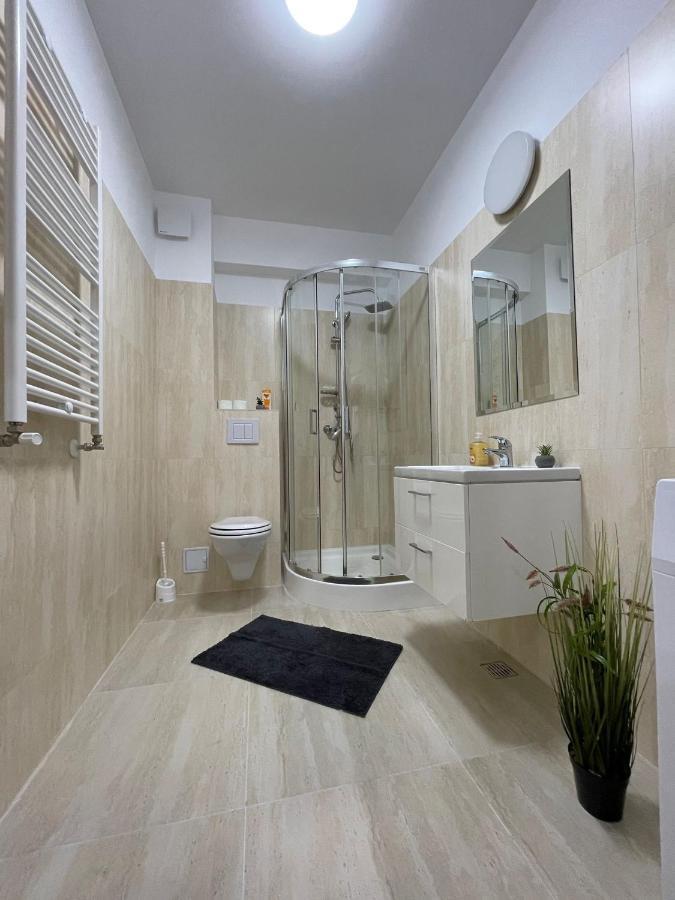 Luxury Q Residence Near Palas Mall Iasi Buitenkant foto